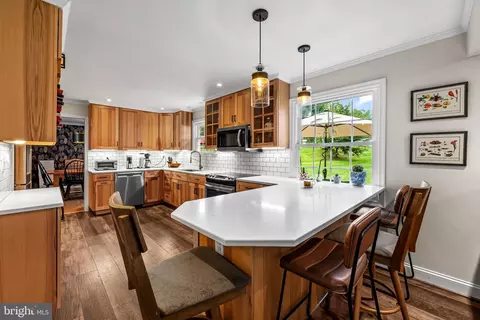 Kitchen - 17 Sunnyview Dr, Phoenix, MD 21131 photo 6 of 6
