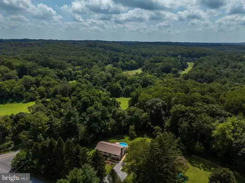 1001 Cockeys Mill Rd, Reisterstown, MD 21136