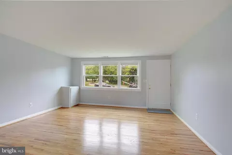 4330 Annapolis Rd, Halethorpe, MD 21227 photo 7