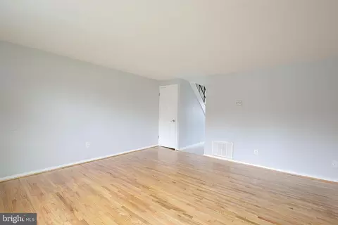 4330 Annapolis Rd, Halethorpe, MD 21227 photo 9