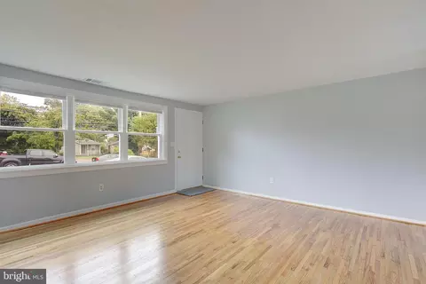 4330 Annapolis Rd, Halethorpe, MD 21227 photo 8