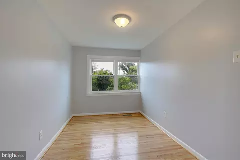 4330 Annapolis Rd, Halethorpe, MD 21227 photo 21