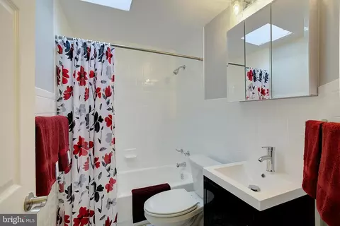 4330 Annapolis Rd, Halethorpe, MD 21227 photo 25