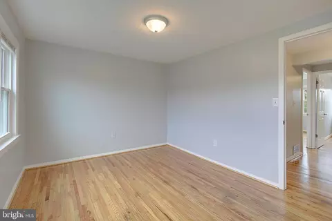 4330 Annapolis Rd, Halethorpe, MD 21227 photo 29