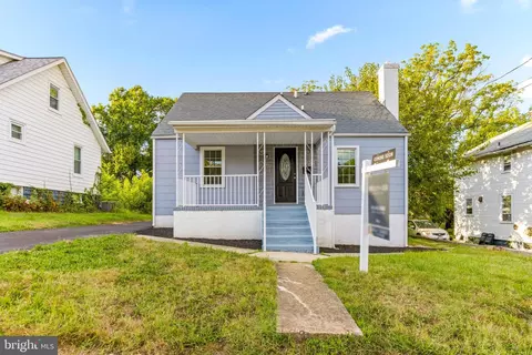 511 Bloomingdale Ave, Catonsville, MD 21228