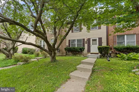 15 Strand Ct, Owings Mills, MD 21117