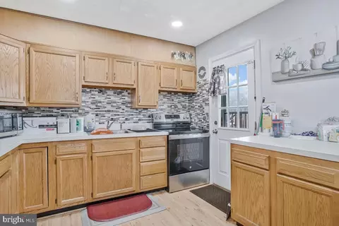 Kitchen - 9725 Matzon Rd, Middle River, MD 21220 photo 2 of 2
