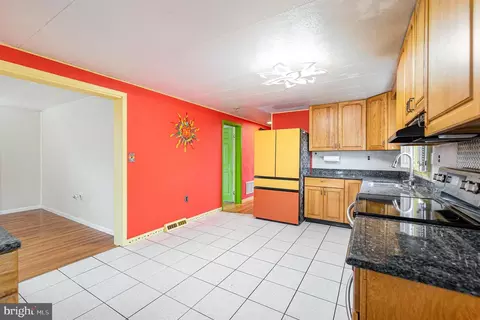 7316 Geise Ave, Sparrows Point, MD 21219 photo 4