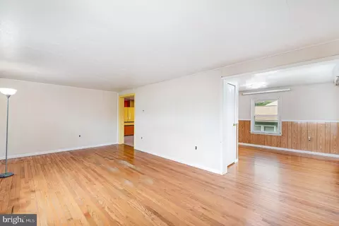 7316 Geise Ave, Sparrows Point, MD 21219 photo 8