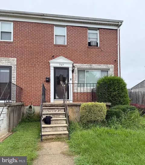 747 Seawall Rd, Essex, MD 21221