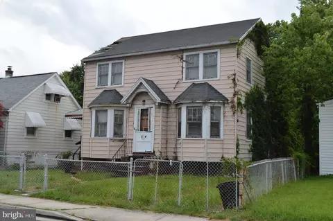 214 Maple Ave, Dundalk, MD 21222 photo 2