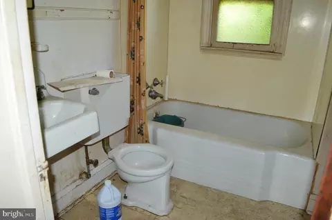 214 Maple Ave, Dundalk, MD 21222 photo 13