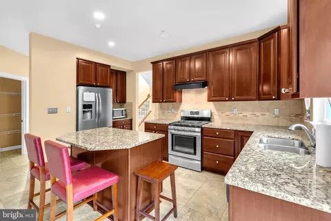 906 Gladway Rd, Middle River, MD 21220 photo 9