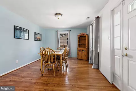Dining - 1755 Drexel Rd, Dundalk, MD 21222 photo 1 of 2