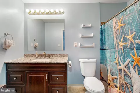 Bath - 1755 Drexel Rd, Dundalk, MD 21222 photo 1 of 4