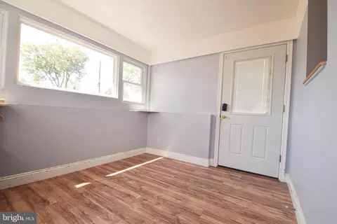 Entry Way - 4233 Soth Ave, Nottingham, MD 21236 photo 2 of 7