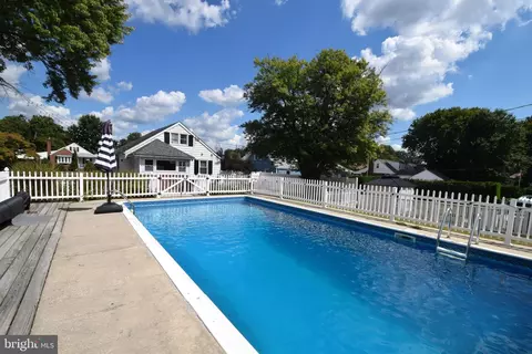 Exterior - 4233 Soth Ave, Nottingham, MD 21236 photo 4 of 12
