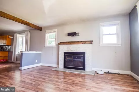 Living - 4233 Soth Ave, Nottingham, MD 21236 photo 2 of 3