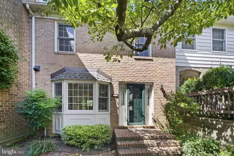 6679 Walnutwood Cir, Baltimore, MD 21212