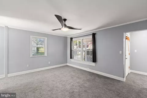 Living - 53 Longeron Dr, Middle River, MD 21220 photo 2 of 4