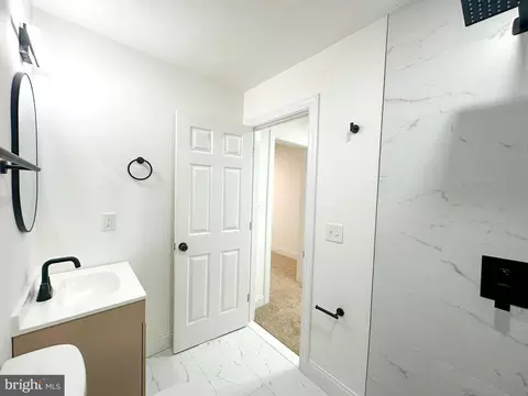 Bath - 209 Main St, Dundalk, MD 21222 photo 7 of 7