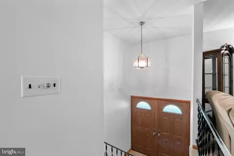 Entry Way - 13406 Fork Rd, Baldwin, MD 21013 photo 2 of 2