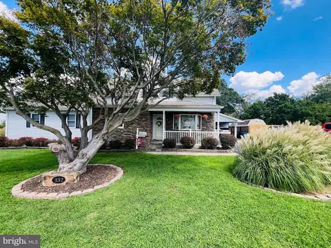 332 Poplar Rd, Essex, MD 21221