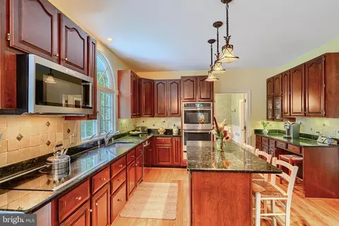 Kitchen - 9 Kincaid Ct, Baldwin, MD 21013 photo 3 of 5