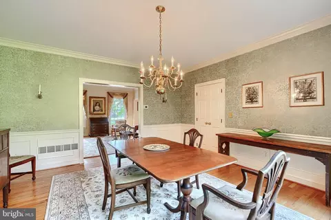 Dining - 9 Kincaid Ct, Baldwin, MD 21013 photo 2 of 4