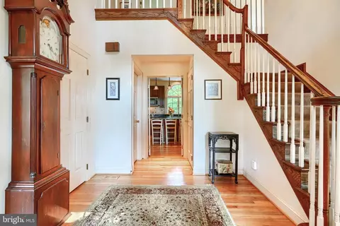 Entry Way - 9 Kincaid Ct, Baldwin, MD 21013 photo 1 of 4