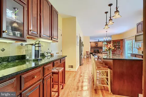 Kitchen - 9 Kincaid Ct, Baldwin, MD 21013 photo 2 of 5