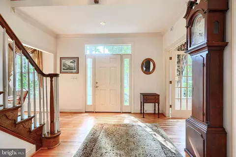 Entry Way - 9 Kincaid Ct, Baldwin, MD 21013 photo 2 of 4