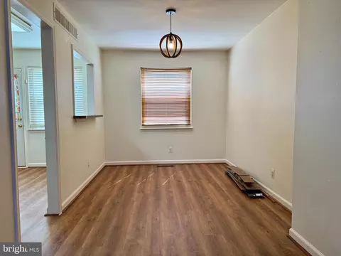 9613 Conmar Rd, Middle River, MD 21220 photo 5