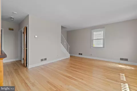 1256 Locust Ave, Halethorpe, MD 21227 photo 6