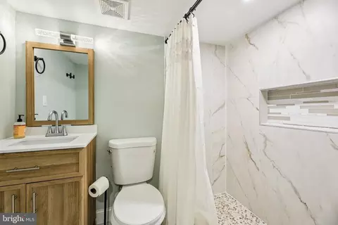 Bath - 5201 Old Frederick Rd, Baltimore, MD 21229 photo 3 of 3