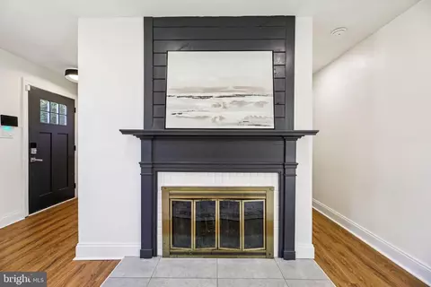 Entry Way - 5201 Old Frederick Rd, Baltimore, MD 21229 photo 2 of 2