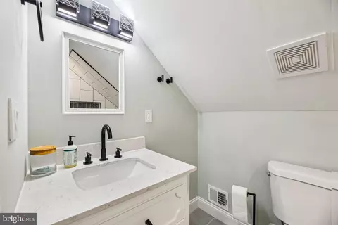 Bath - 5201 Old Frederick Rd, Baltimore, MD 21229 photo 2 of 3