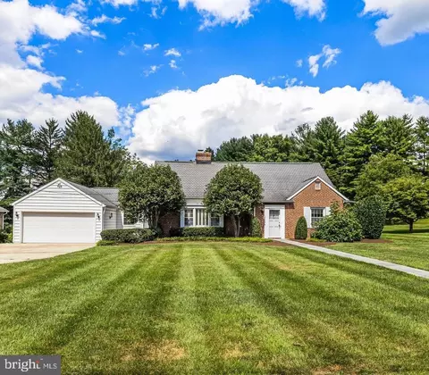 1103 Hampton Garth, Towson, MD 21286