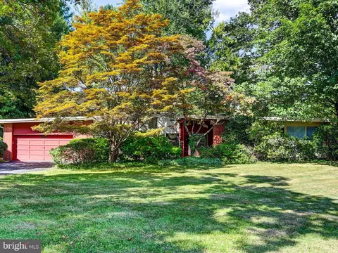 3504 Woodvalley Dr, Pikesville, MD 21208