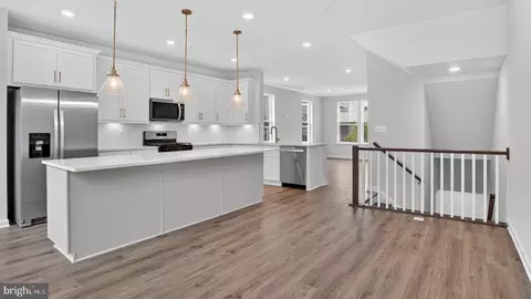 601 Ladywell St, Middle River, MD 21220