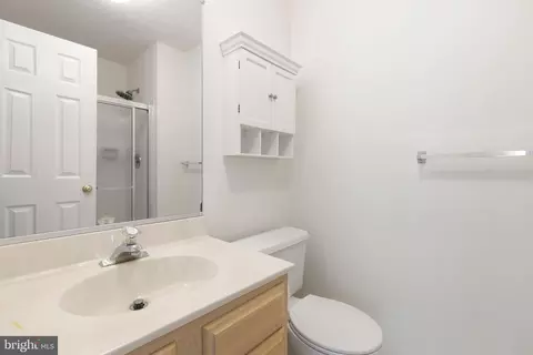 Bath - 27 Laurel Path Ct #6-27, Nottingham, MD 21236 photo 1 of 2