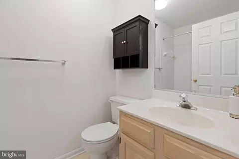 Bath - 27 Laurel Path Ct #6-27, Nottingham, MD 21236 photo 2 of 2