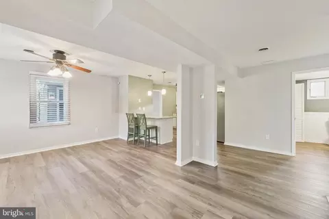 Living - 2105 Silver Lane Rd, Essex, MD 21221 photo 2 of 7