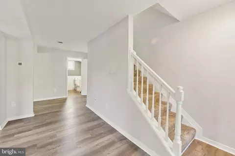 Entry Way - 2105 Silver Lane Rd, Essex, MD 21221 photo 7 of 10
