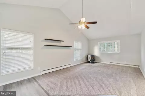 Entry Way - 2105 Silver Lane Rd, Essex, MD 21221 photo 10 of 10