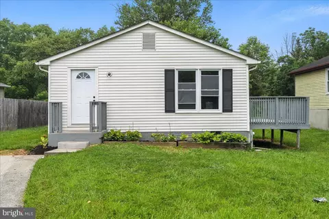 12 Rollwin Rd, Windsor Mill, MD 21244