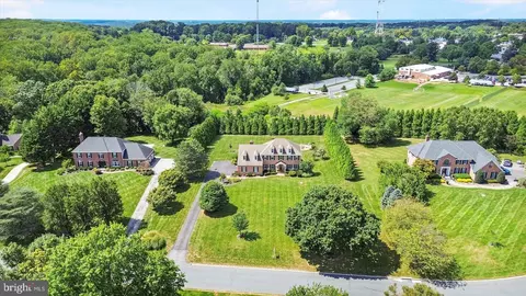 View/Area - 14006 Fox Run Ct, Phoenix, MD 21131 photo 6 of 10