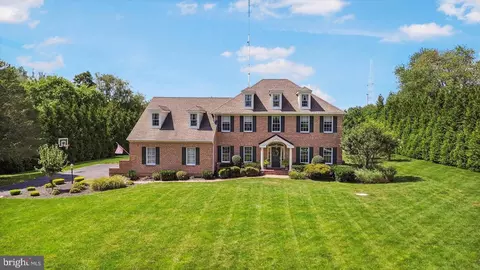 14006 Fox Run Ct, Phoenix, MD 21131