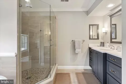 Bath - 14006 Fox Run Ct, Phoenix, MD 21131 photo 3 of 5