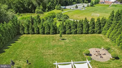 View/Area - 14006 Fox Run Ct, Phoenix, MD 21131 photo 1 of 10